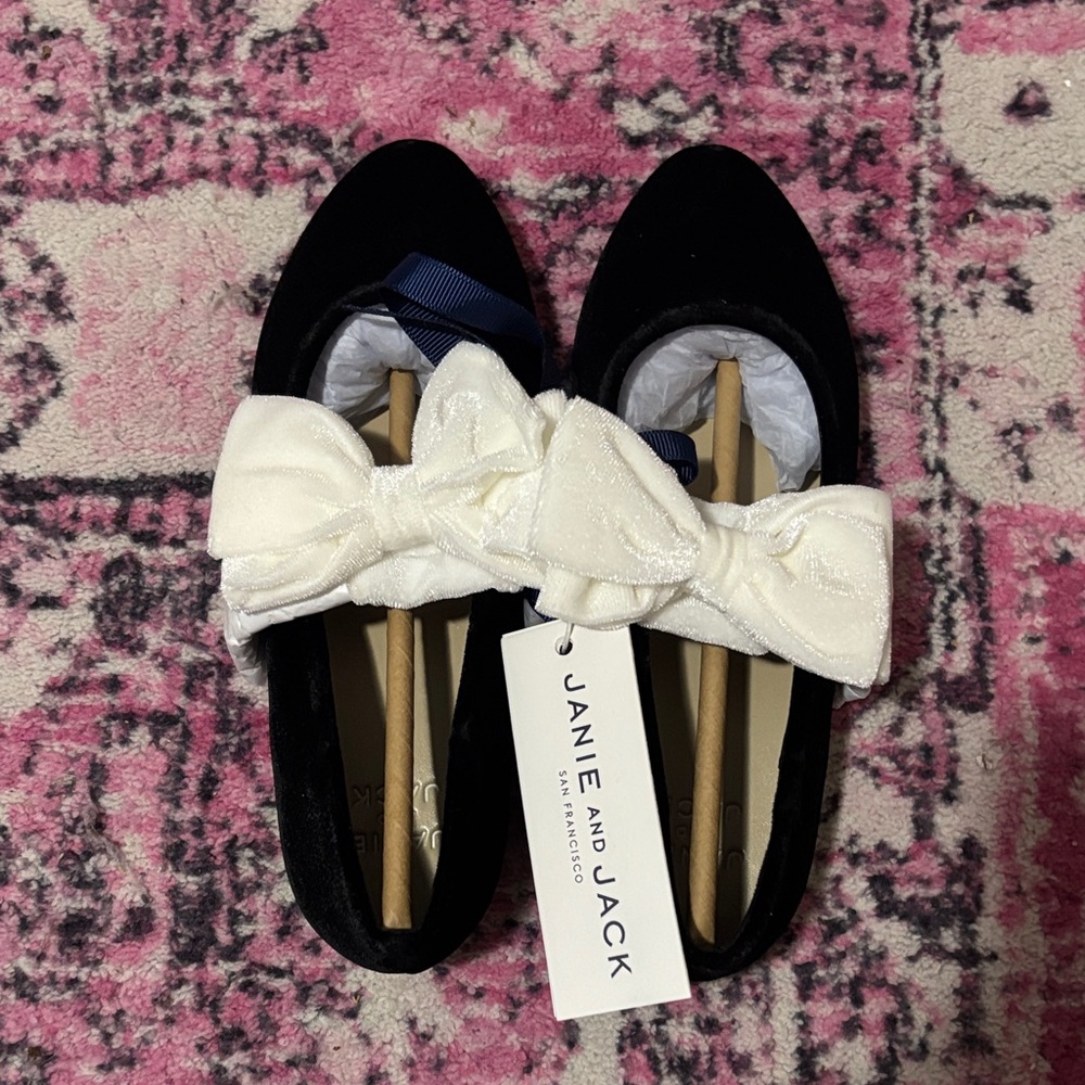 Janie and Jack Velvet Black Flats with Cream Bow